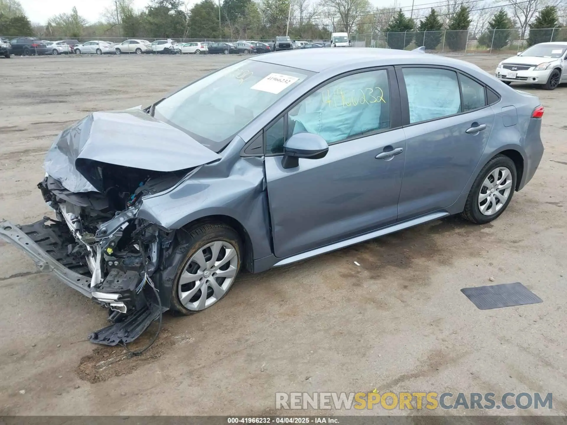 2 fotografías del automóvil dañado 5YFEPMAE1NP333789 TOYOTA COROLLA 2022