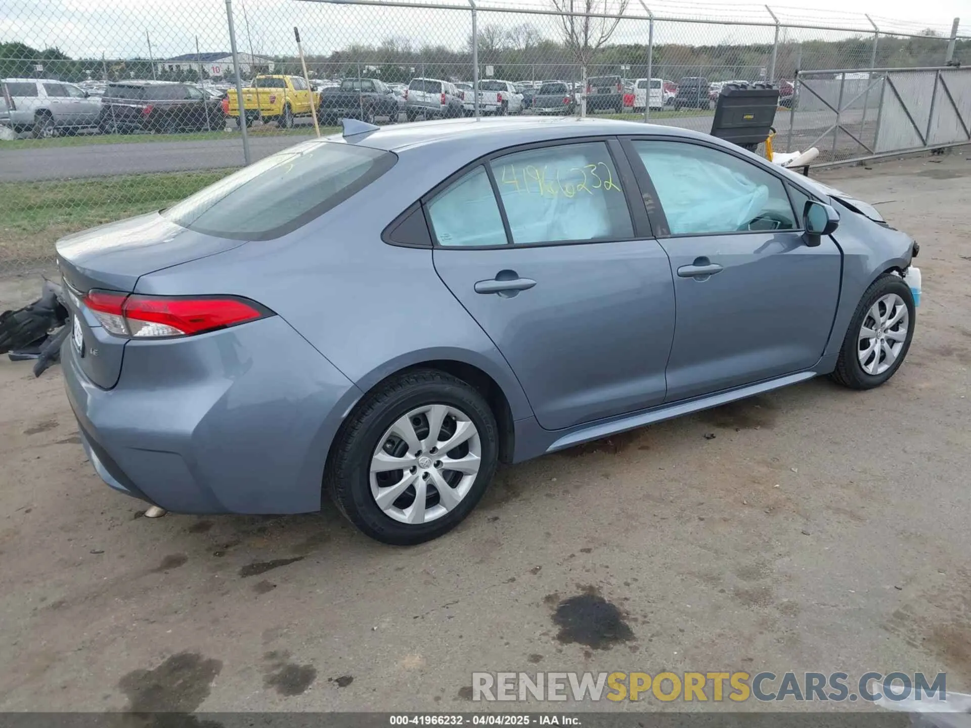 4 fotografías del automóvil dañado 5YFEPMAE1NP333789 TOYOTA COROLLA 2022