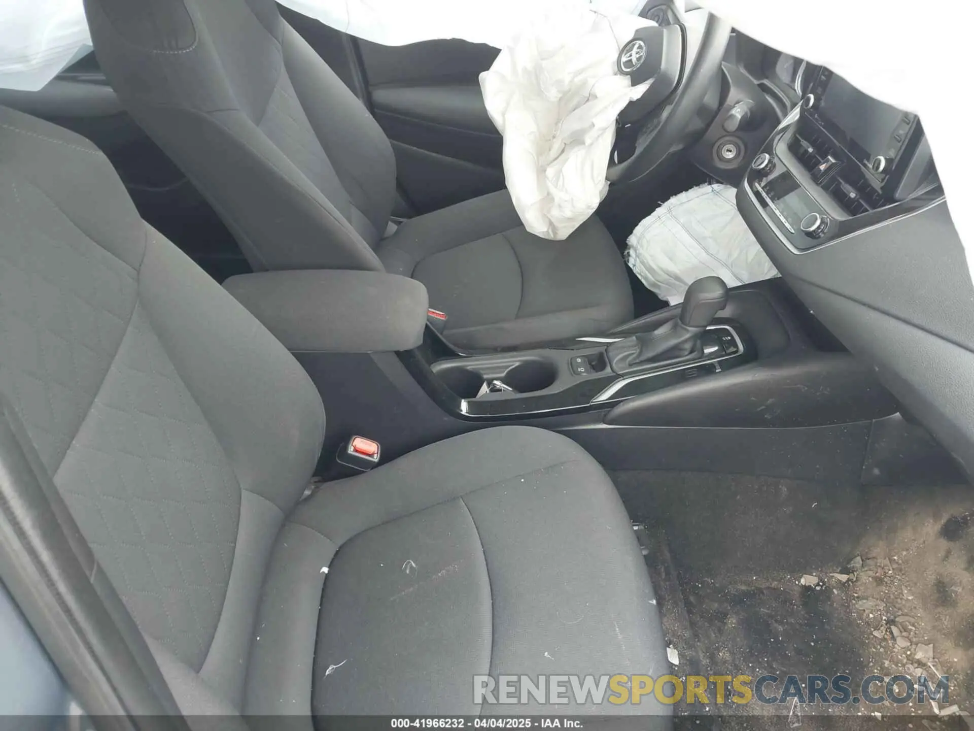 5 fotografías del automóvil dañado 5YFEPMAE1NP333789 TOYOTA COROLLA 2022
