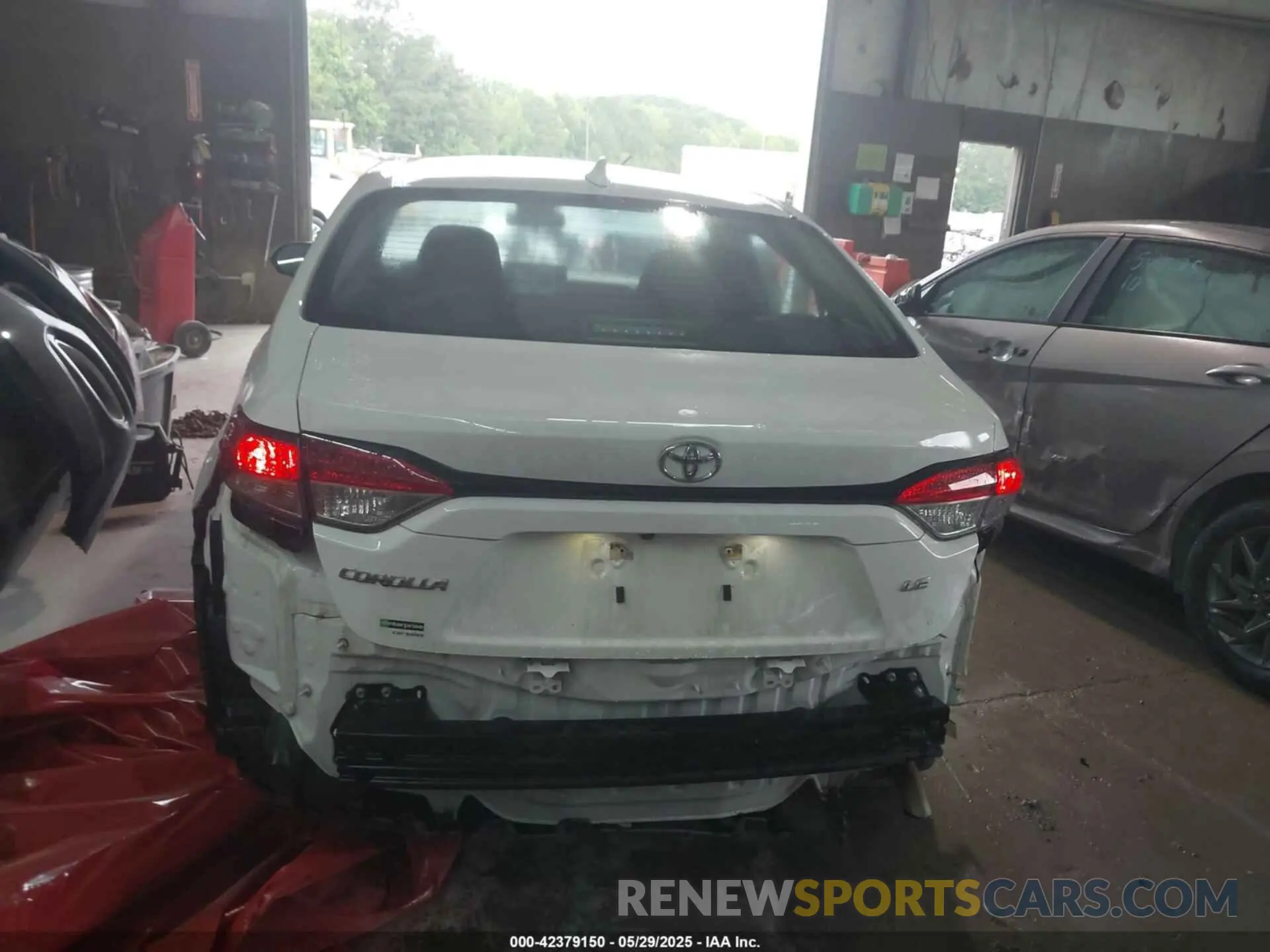 16 fotografías del automóvil dañado 5YFEPMAE1NP334604 TOYOTA COROLLA 2022