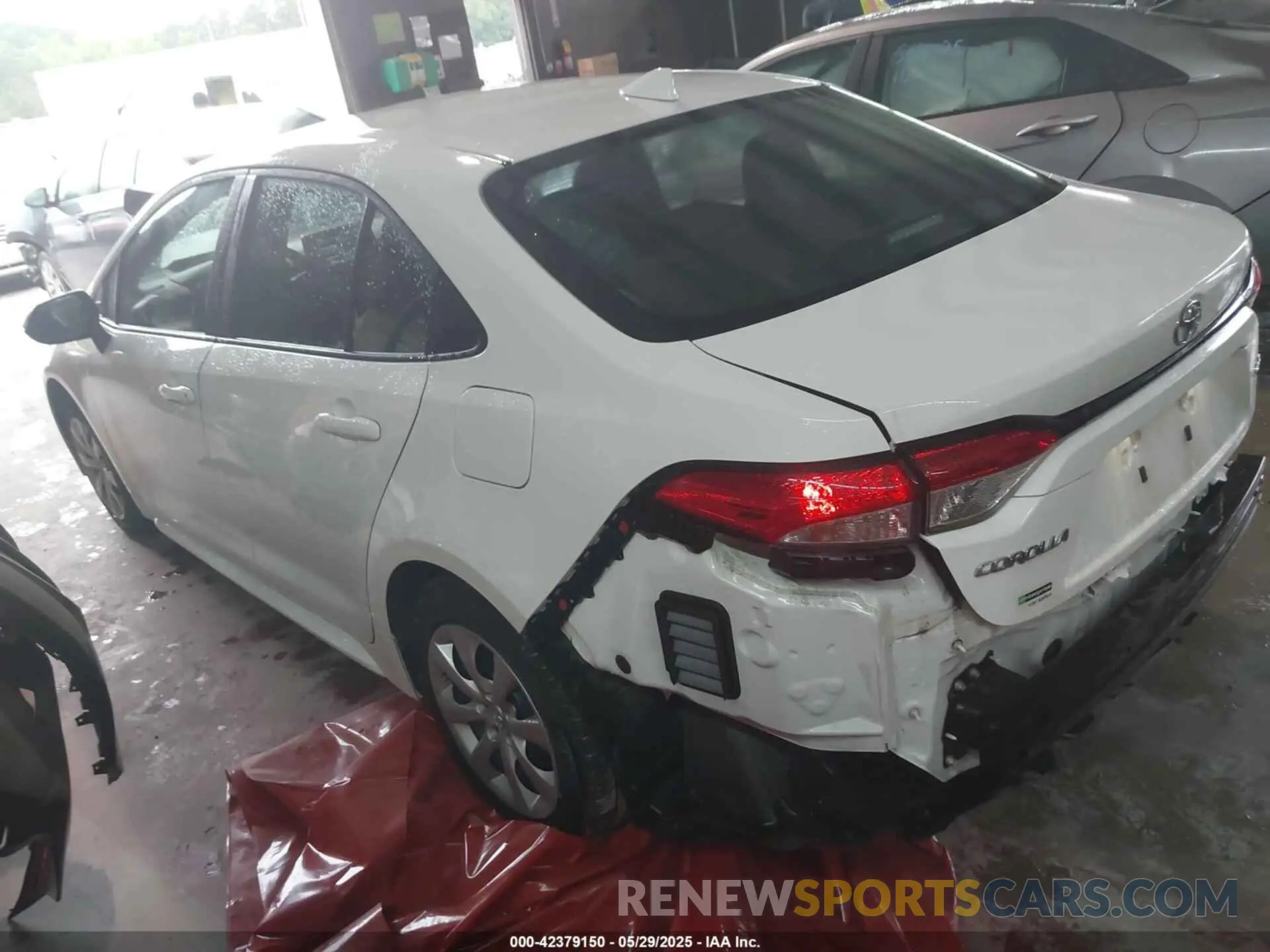 3 fotografías del automóvil dañado 5YFEPMAE1NP334604 TOYOTA COROLLA 2022