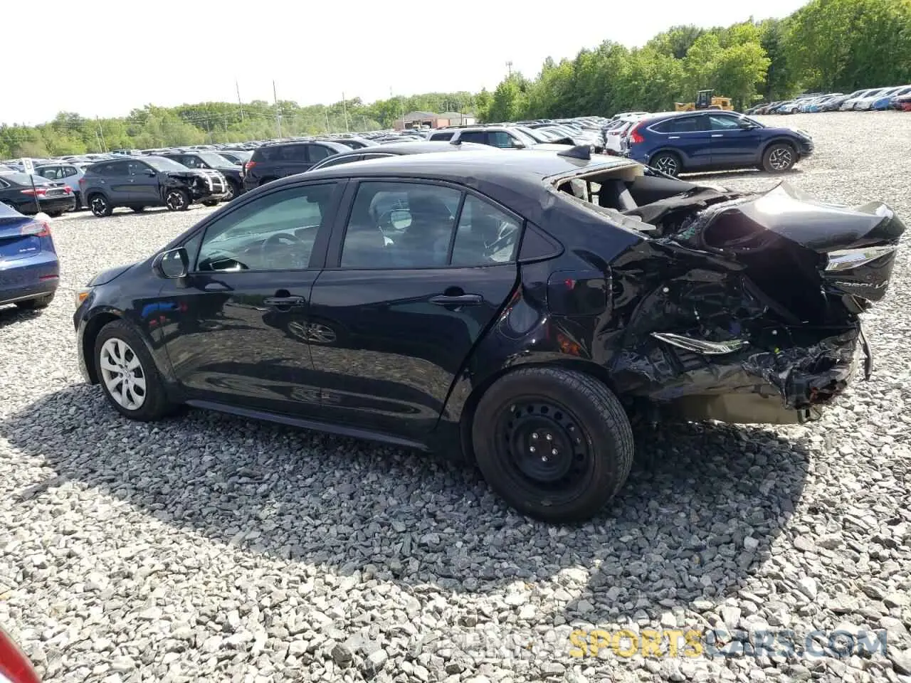 2 fotografías del automóvil dañado 5YFEPMAE1NP335655 TOYOTA COROLLA 2022
