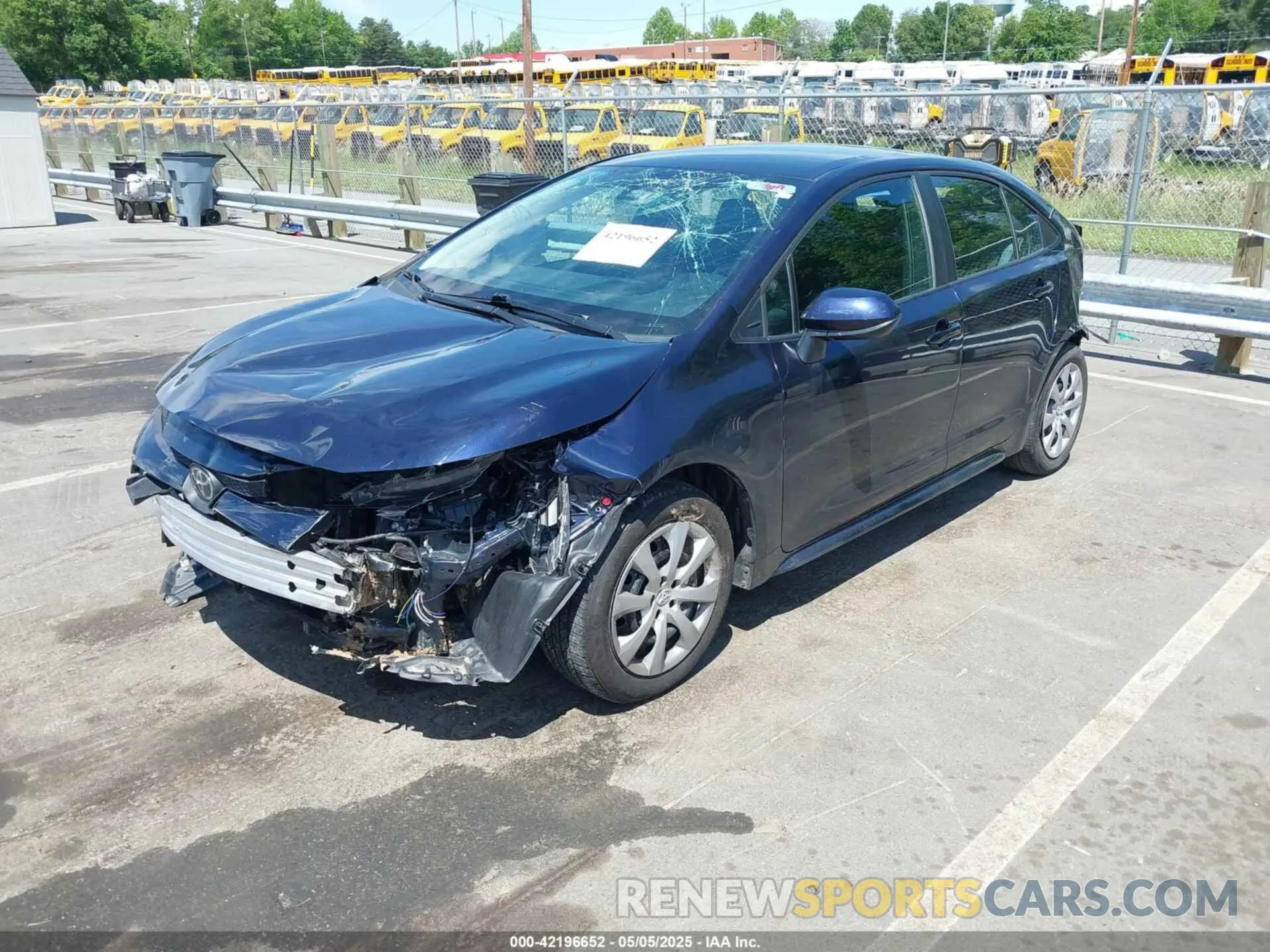 2 fotografías del automóvil dañado 5YFEPMAE1NP360040 TOYOTA COROLLA 2022