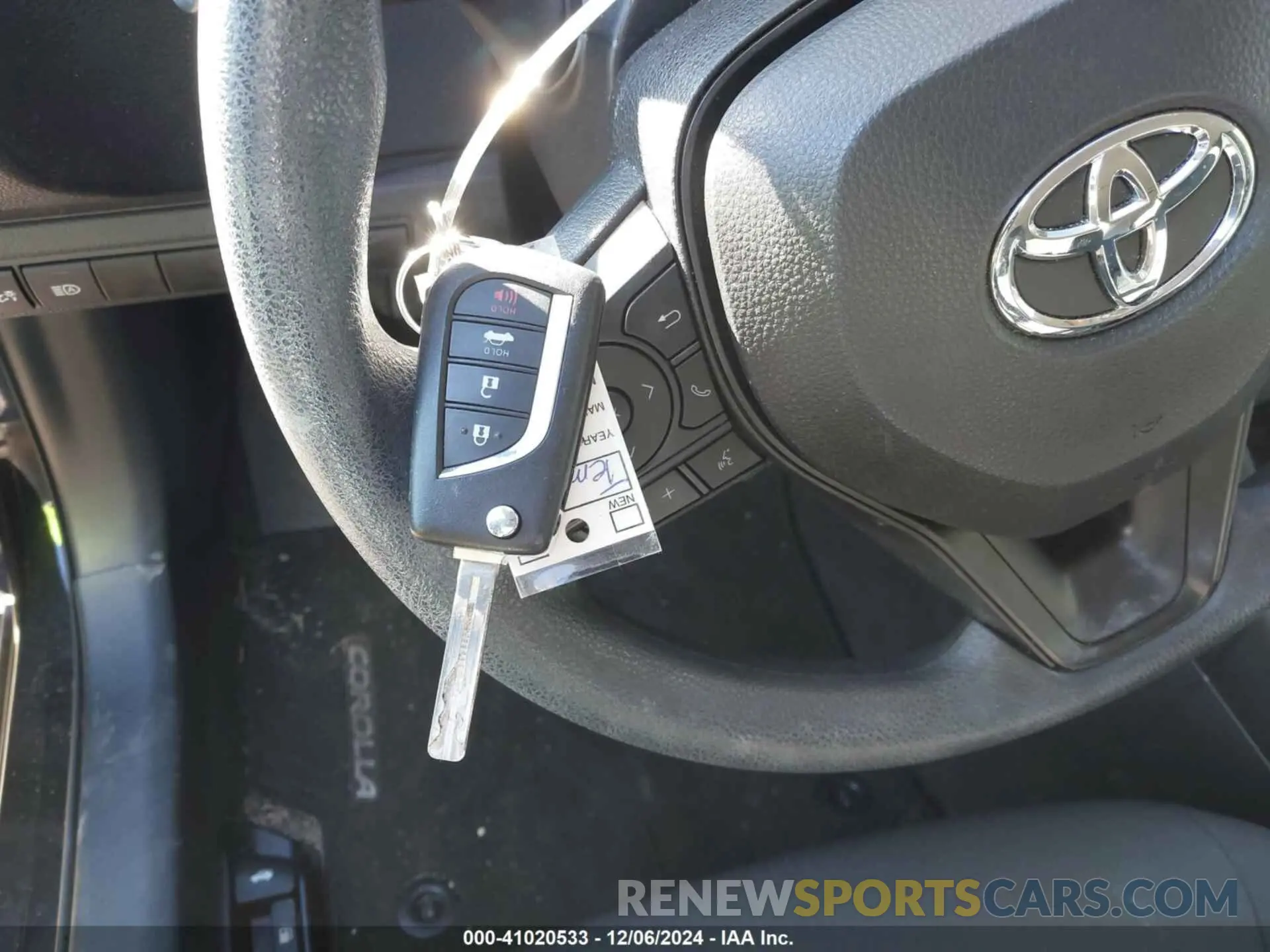 11 fotografías del automóvil dañado 5YFEPMAE1NP372110 TOYOTA COROLLA 2022