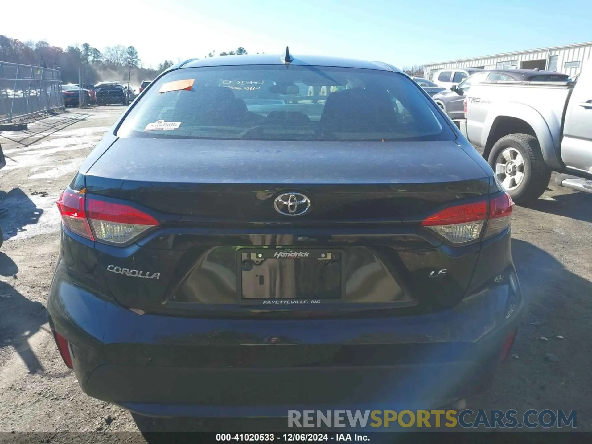 16 fotografías del automóvil dañado 5YFEPMAE1NP372110 TOYOTA COROLLA 2022