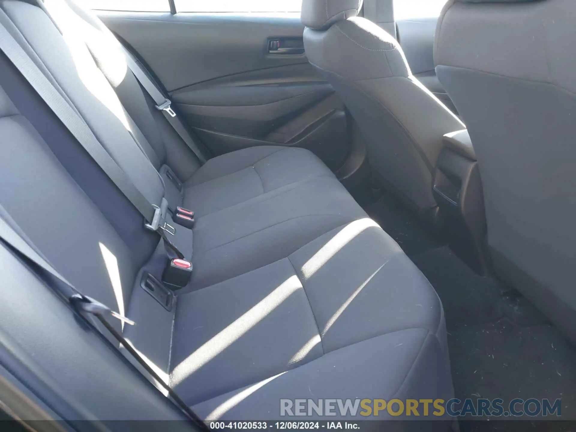 8 fotografías del automóvil dañado 5YFEPMAE1NP372110 TOYOTA COROLLA 2022