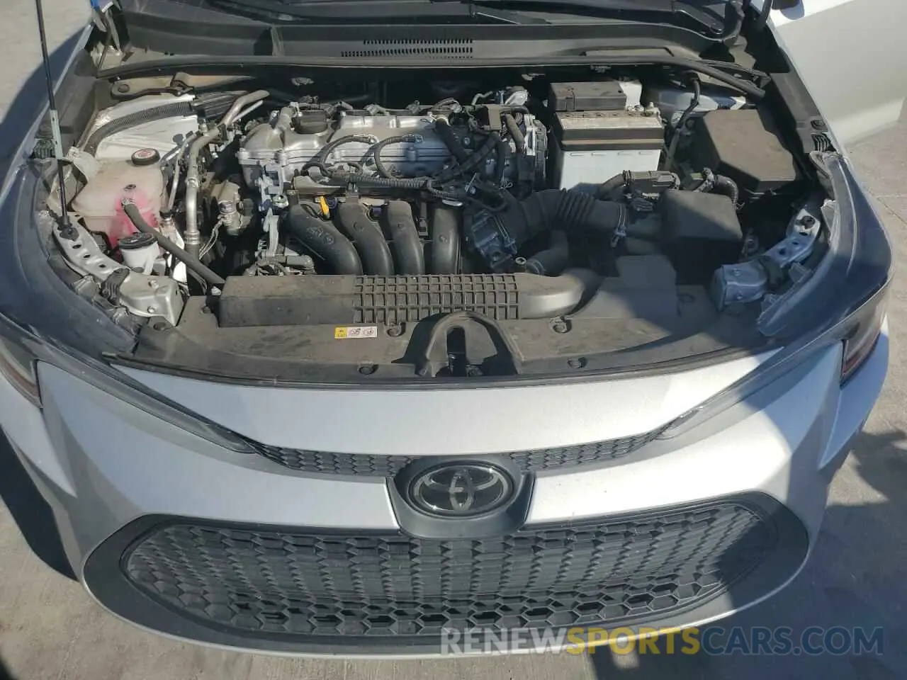11 fotografías del automóvil dañado 5YFEPMAE1NP386752 TOYOTA COROLLA 2022