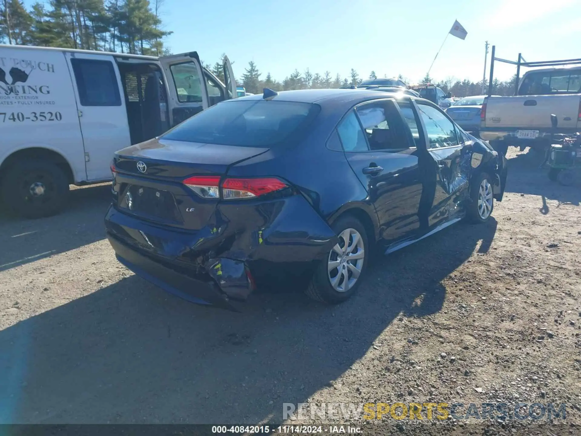 4 fotografías del automóvil dañado 5YFEPMAE1NP388503 TOYOTA COROLLA 2022