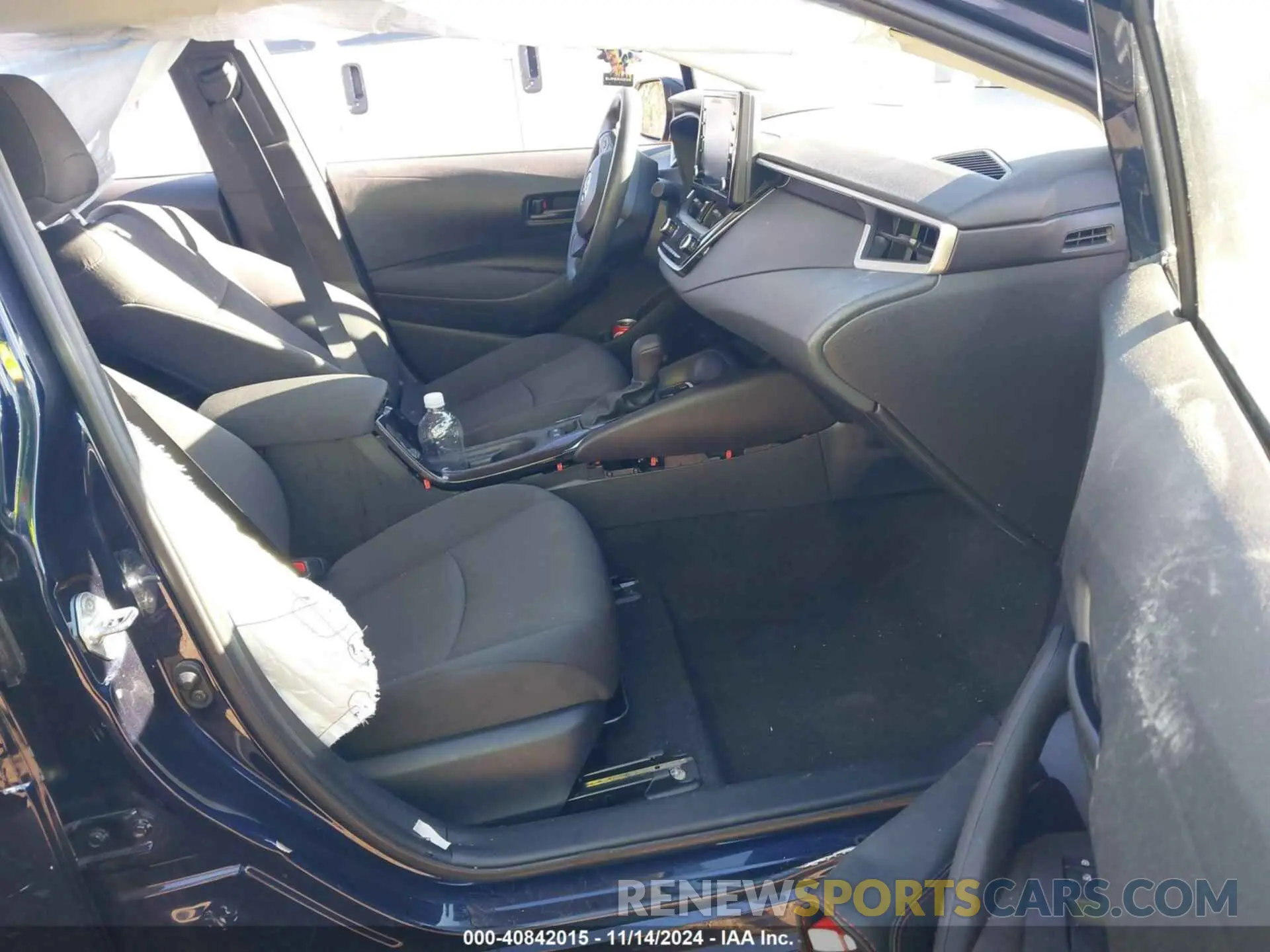 5 fotografías del automóvil dañado 5YFEPMAE1NP388503 TOYOTA COROLLA 2022