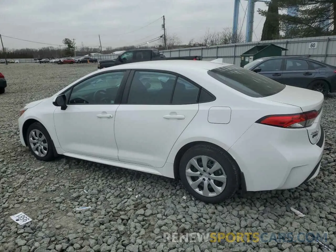 2 fotografías del automóvil dañado 5YFEPMAE2NP287969 TOYOTA COROLLA 2022