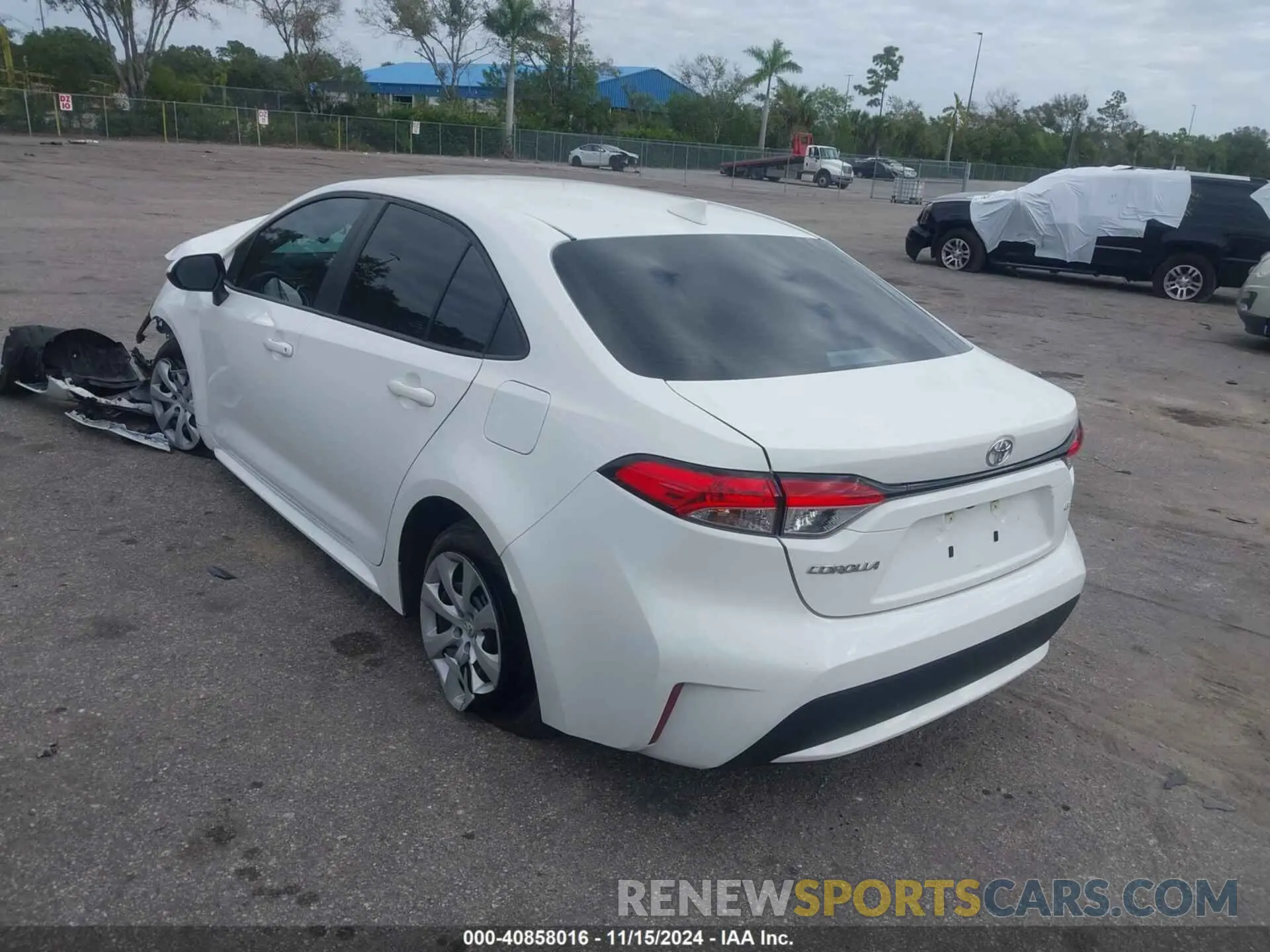 3 fotografías del automóvil dañado 5YFEPMAE2NP288295 TOYOTA COROLLA 2022