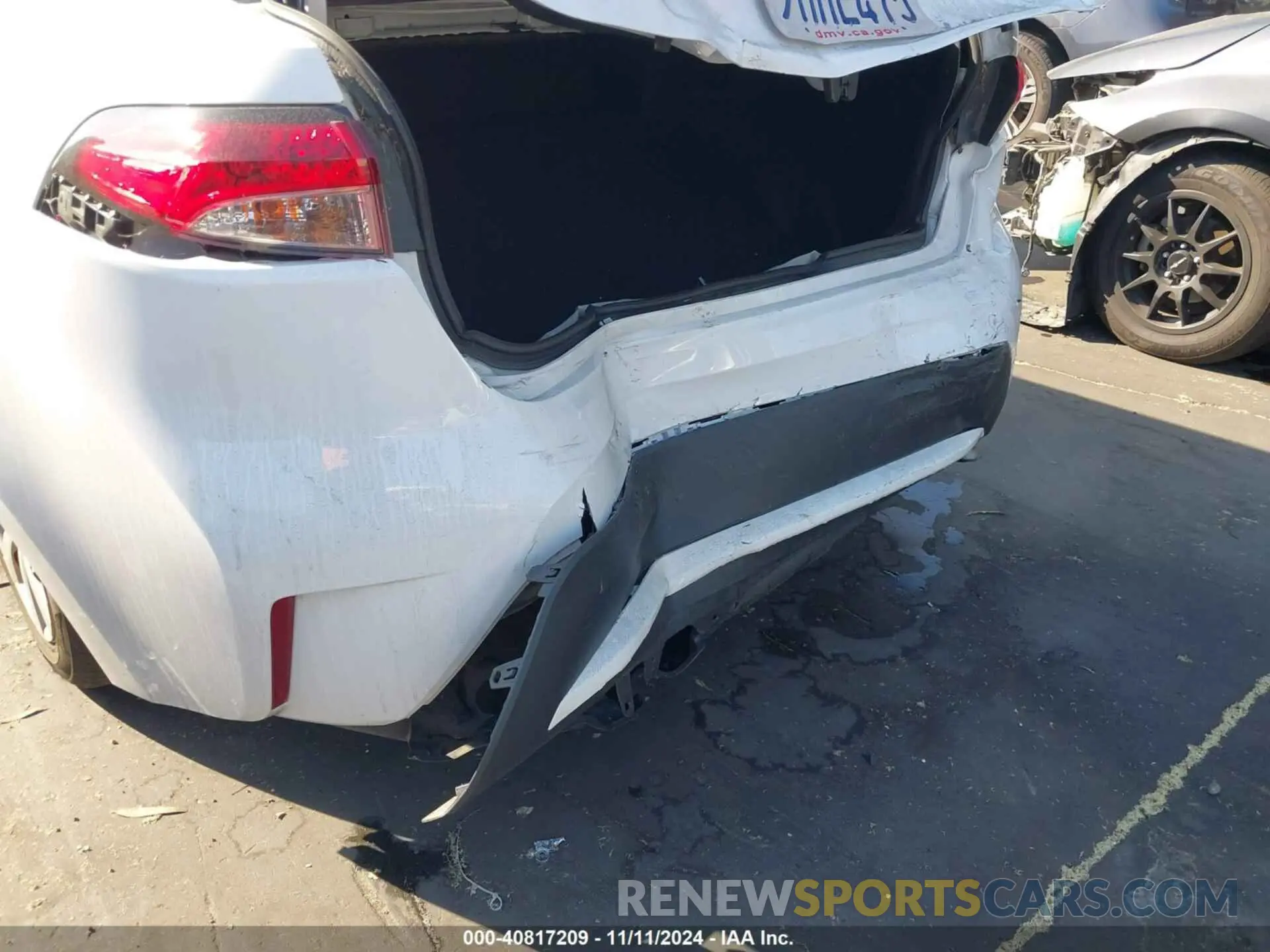 17 fotografías del automóvil dañado 5YFEPMAE2NP299894 TOYOTA COROLLA 2022