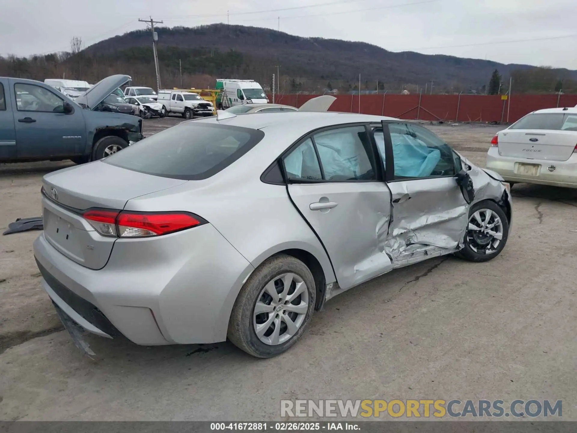 4 fotografías del automóvil dañado 5YFEPMAE2NP327306 TOYOTA COROLLA 2022