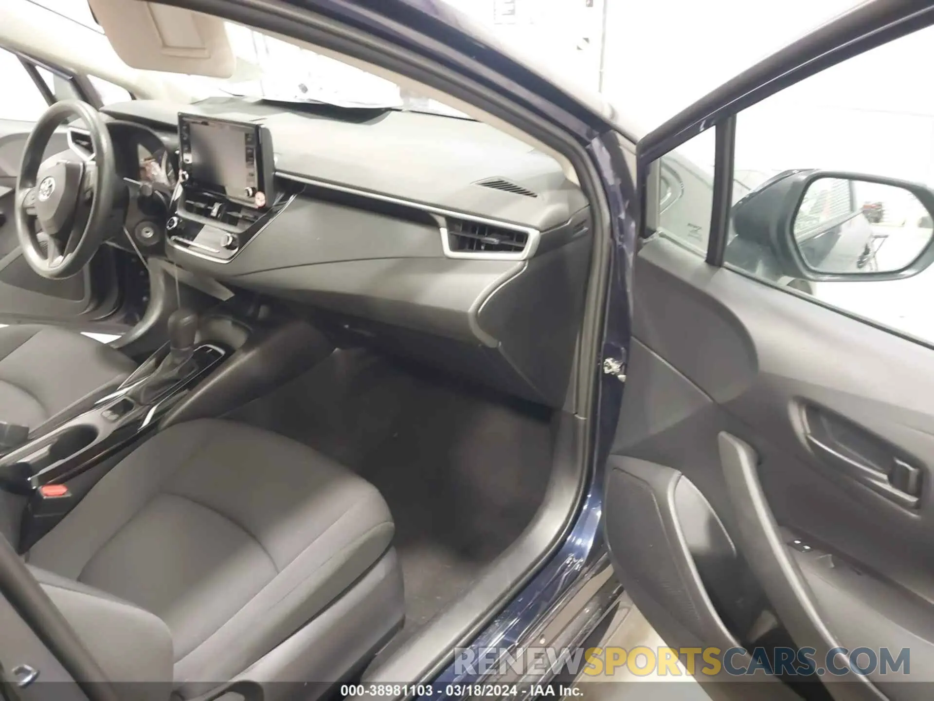 5 fotografías del automóvil dañado 5YFEPMAE2NP332778 TOYOTA COROLLA 2022