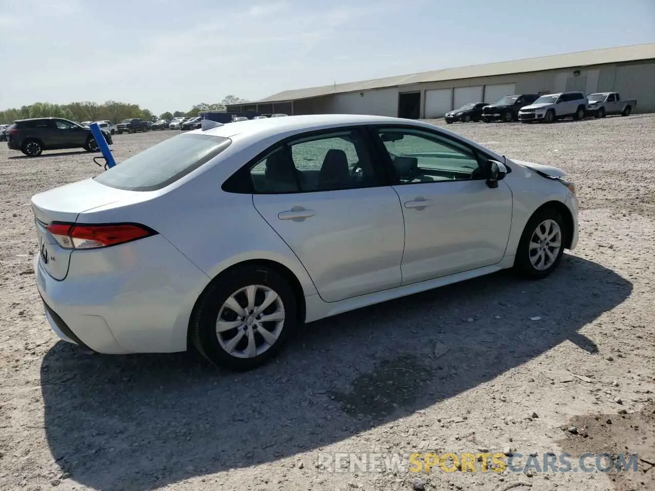 3 fotografías del automóvil dañado 5YFEPMAE2NP335714 TOYOTA COROLLA 2022