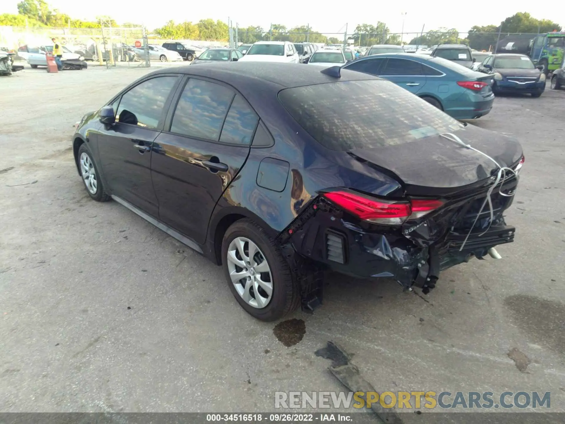 3 fotografías del automóvil dañado 5YFEPMAE2NP348981 TOYOTA COROLLA 2022