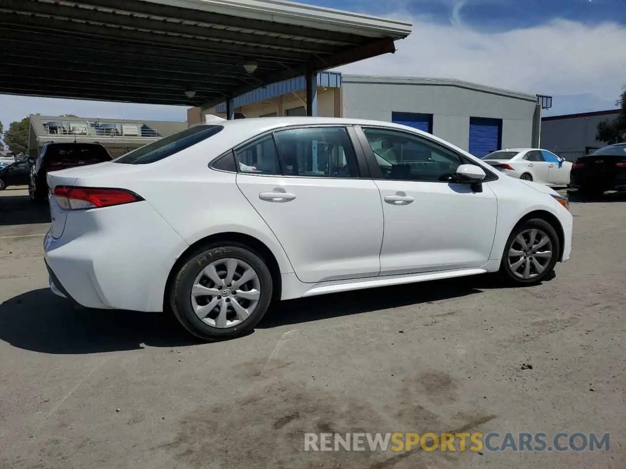 3 fotografías del automóvil dañado 5YFEPMAE2NP349306 TOYOTA COROLLA 2022