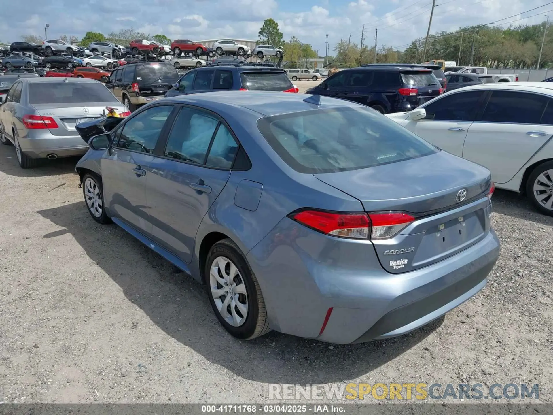 3 fotografías del automóvil dañado 5YFEPMAE2NP373430 TOYOTA COROLLA 2022