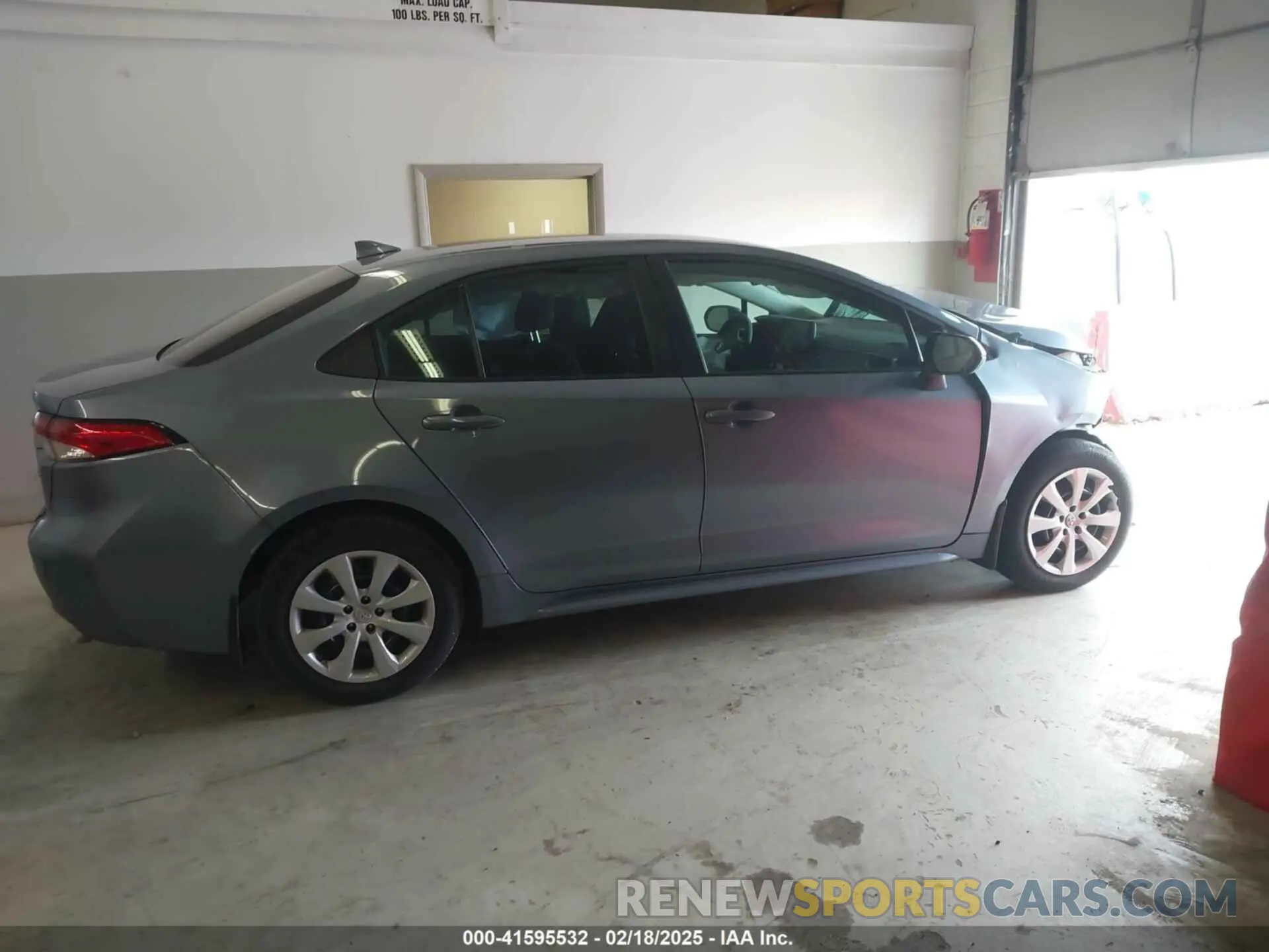14 fotografías del automóvil dañado 5YFEPMAE2NP383911 TOYOTA COROLLA 2022