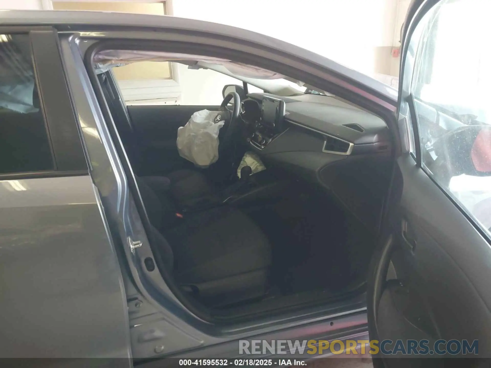 5 fotografías del automóvil dañado 5YFEPMAE2NP383911 TOYOTA COROLLA 2022