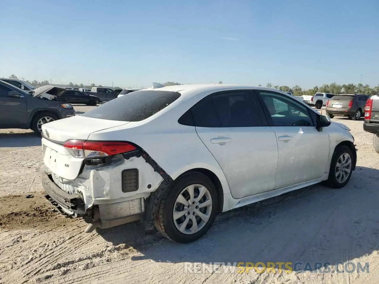 3 fotografías del automóvil dañado 5YFEPMAE3NP272901 TOYOTA COROLLA 2022