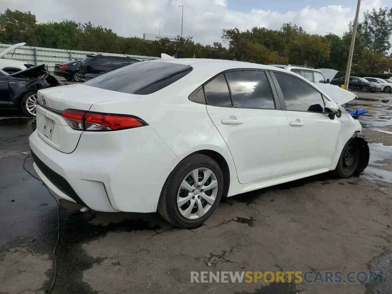 3 fotografías del automóvil dañado 5YFEPMAE3NP275152 TOYOTA COROLLA 2022