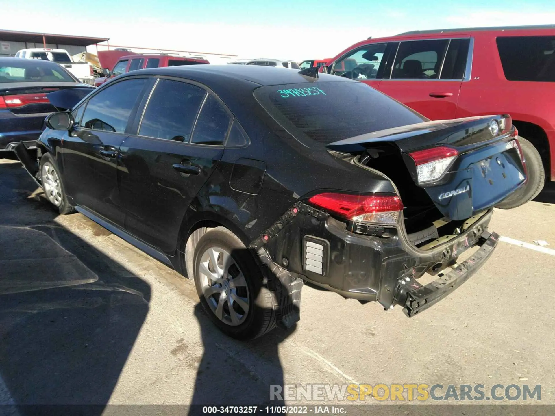 3 fotografías del automóvil dañado 5YFEPMAE3NP320381 TOYOTA COROLLA 2022