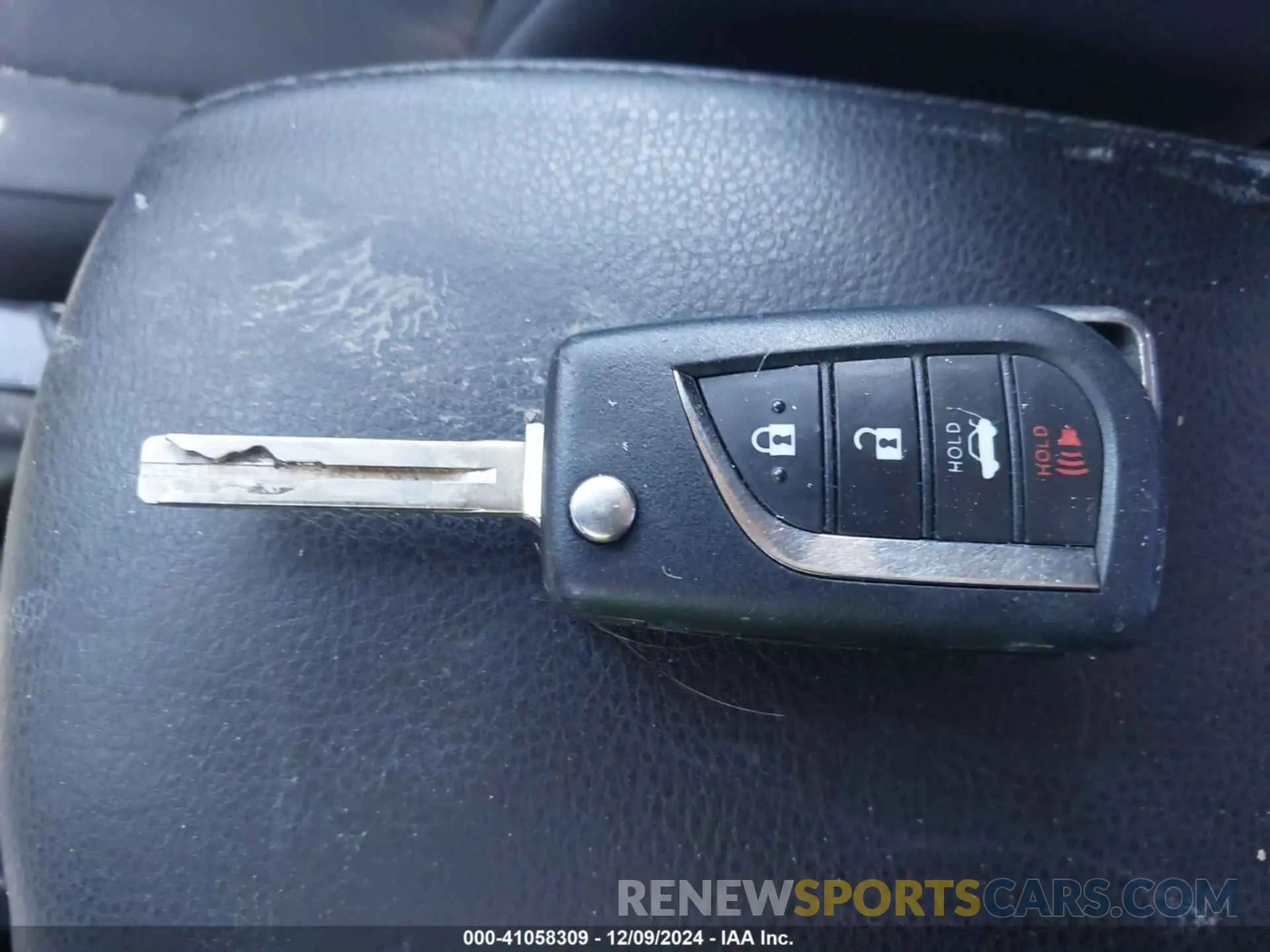 11 fotografías del automóvil dañado 5YFEPMAE3NP333647 TOYOTA COROLLA 2022