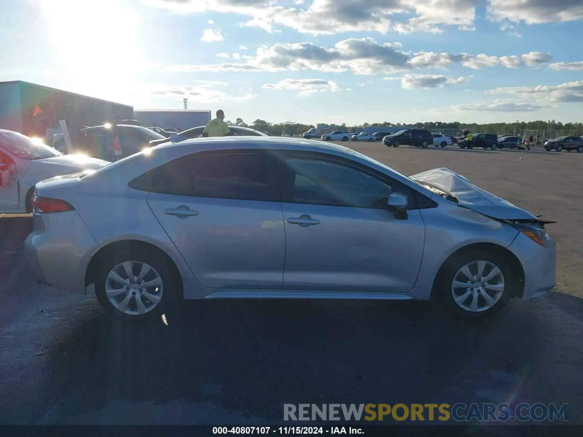 13 fotografías del automóvil dañado 5YFEPMAE3NP338427 TOYOTA COROLLA 2022