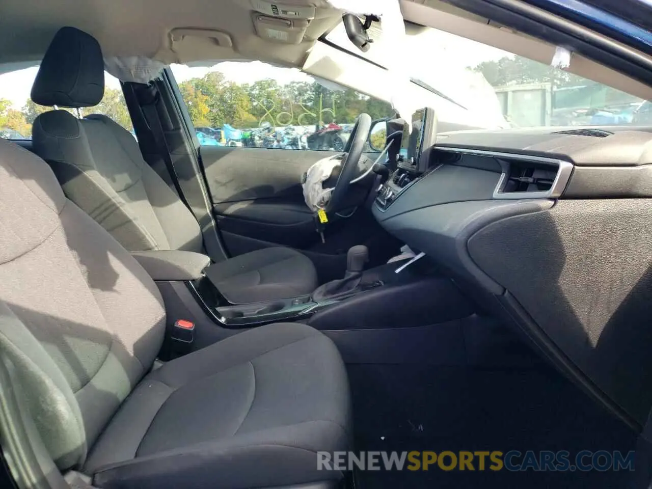 5 fotografías del automóvil dañado 5YFEPMAE3NP340758 TOYOTA COROLLA 2022