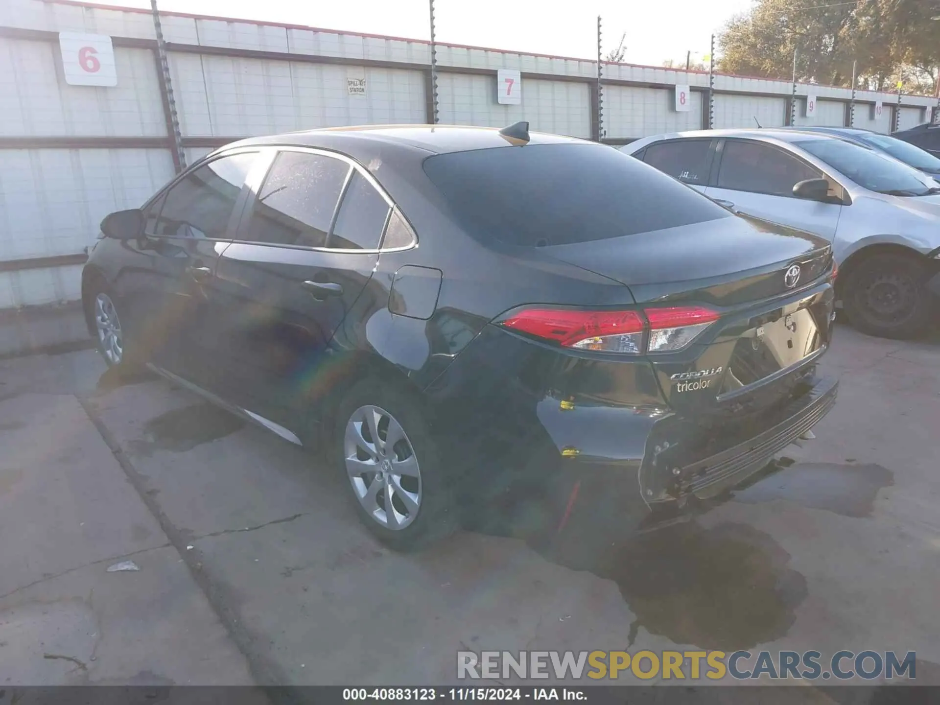 3 fotografías del automóvil dañado 5YFEPMAE3NP342624 TOYOTA COROLLA 2022