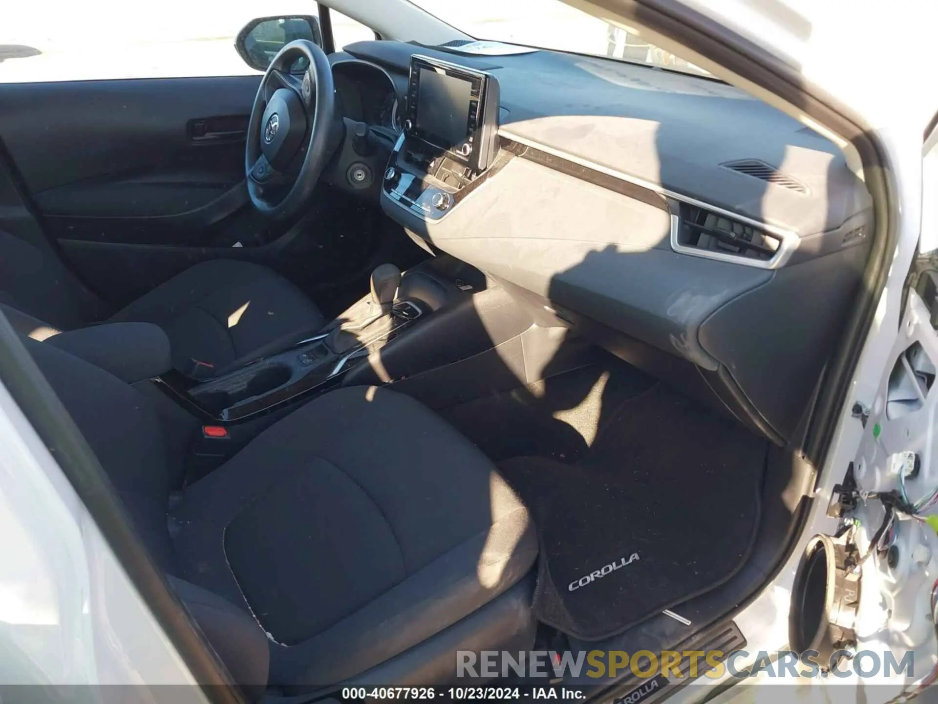 5 fotografías del automóvil dañado 5YFEPMAE3NP349010 TOYOTA COROLLA 2022