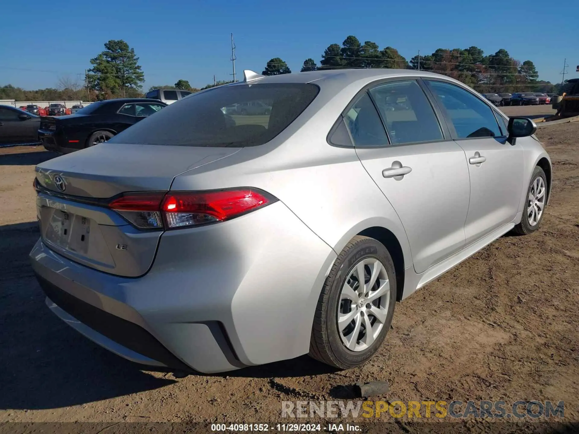 4 fotografías del automóvil dañado 5YFEPMAE3NP358726 TOYOTA COROLLA 2022