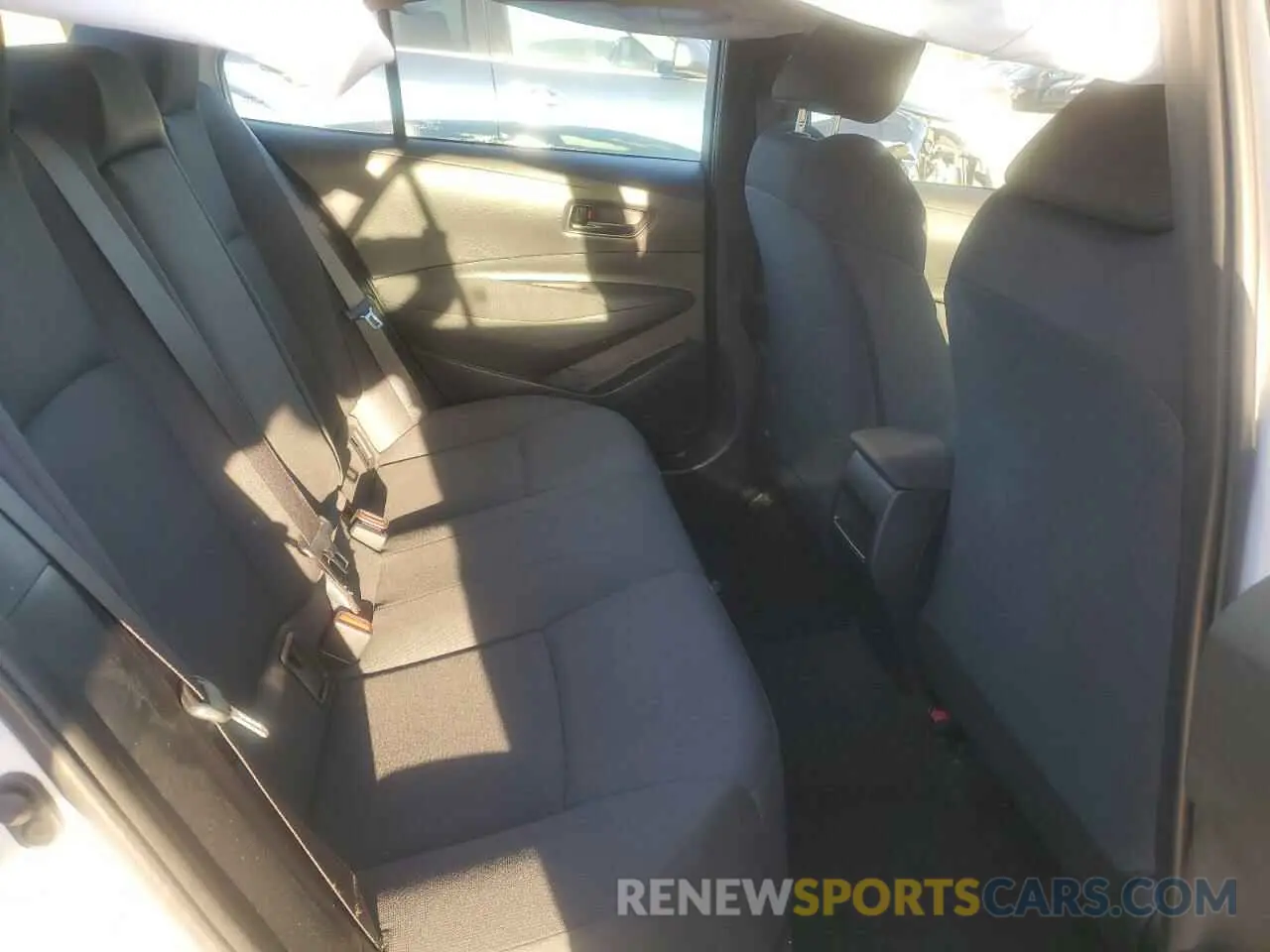 10 fotografías del automóvil dañado 5YFEPMAE3NP359276 TOYOTA COROLLA 2022