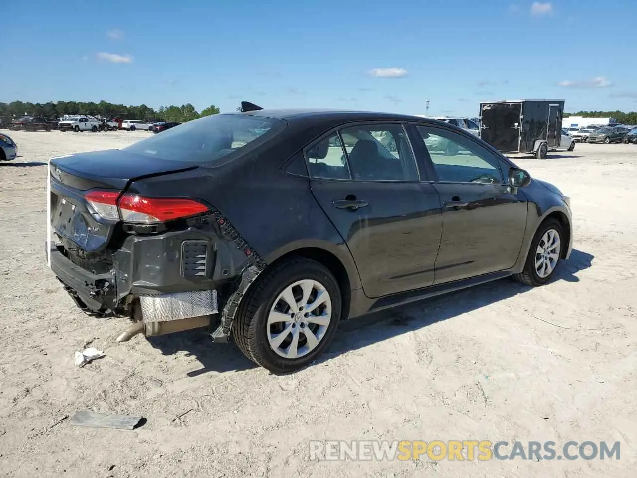 3 fotografías del automóvil dañado 5YFEPMAE3NP361657 TOYOTA COROLLA 2022