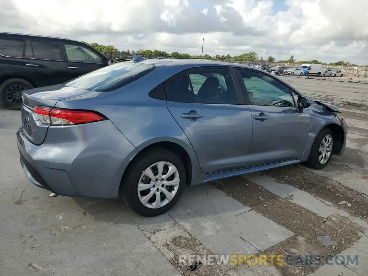 3 fotografías del automóvil dañado 5YFEPMAE3NP366745 TOYOTA COROLLA 2022