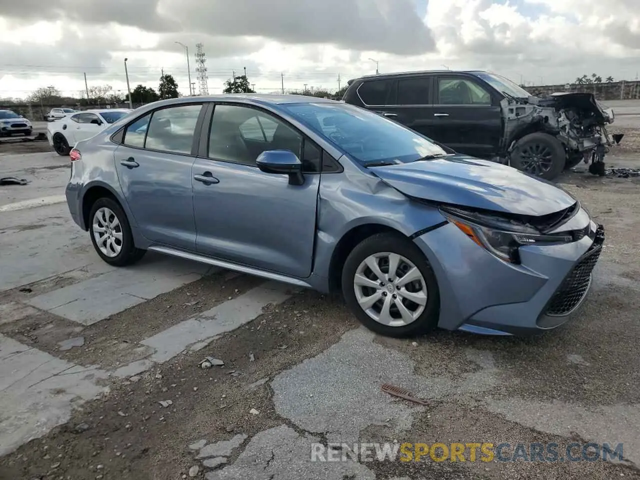 4 fotografías del automóvil dañado 5YFEPMAE3NP366745 TOYOTA COROLLA 2022