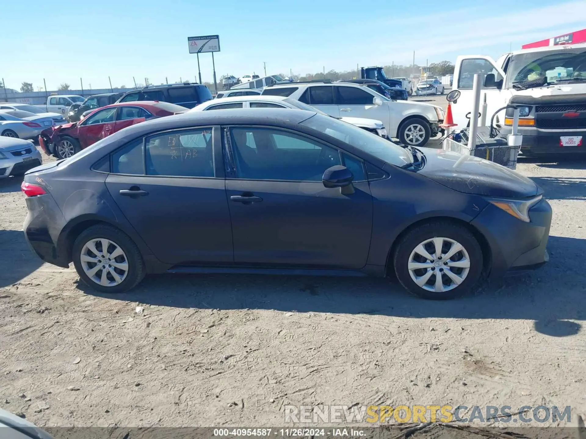 13 fotografías del automóvil dañado 5YFEPMAE3NP371783 TOYOTA COROLLA 2022