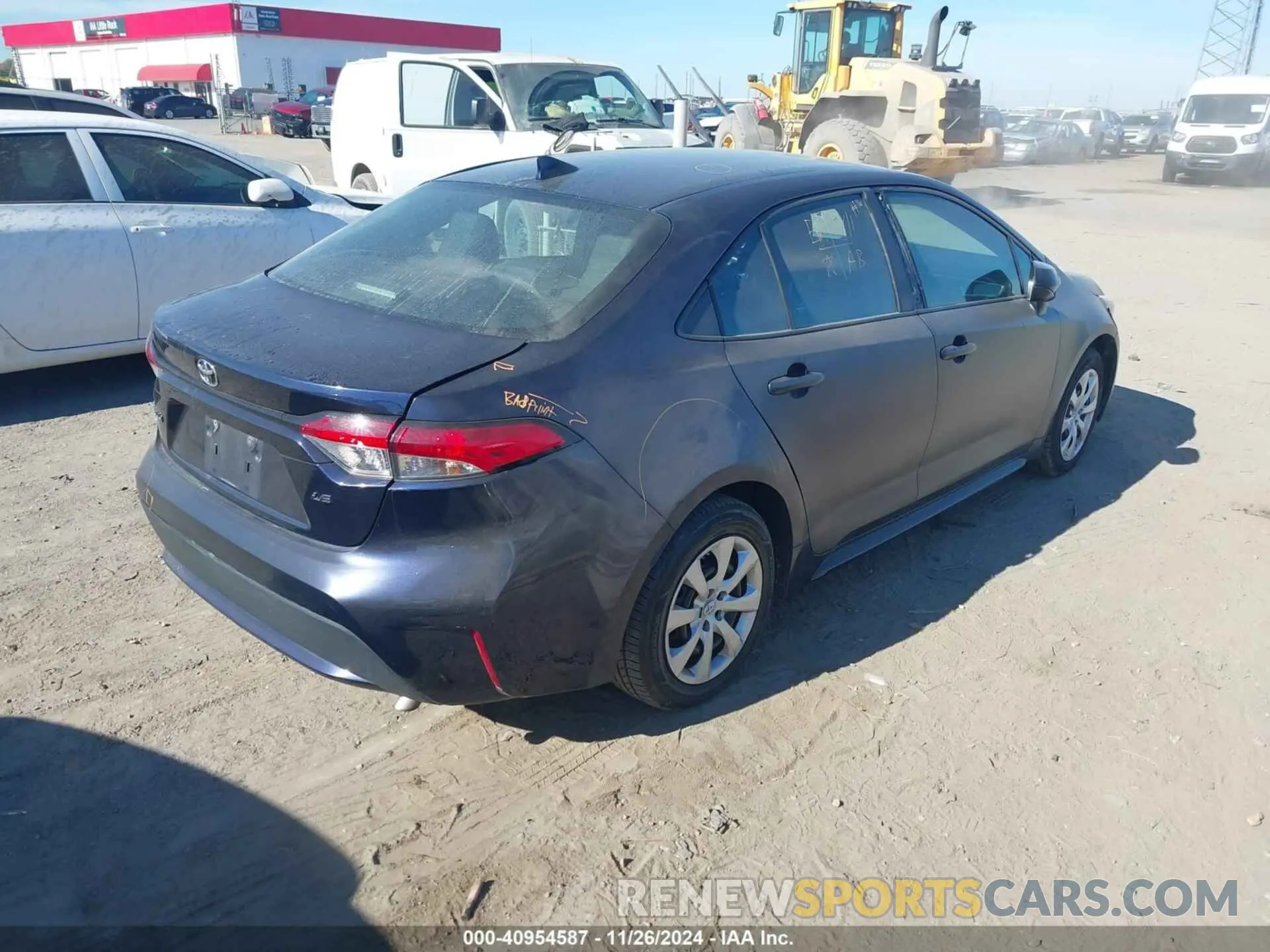 4 fotografías del automóvil dañado 5YFEPMAE3NP371783 TOYOTA COROLLA 2022