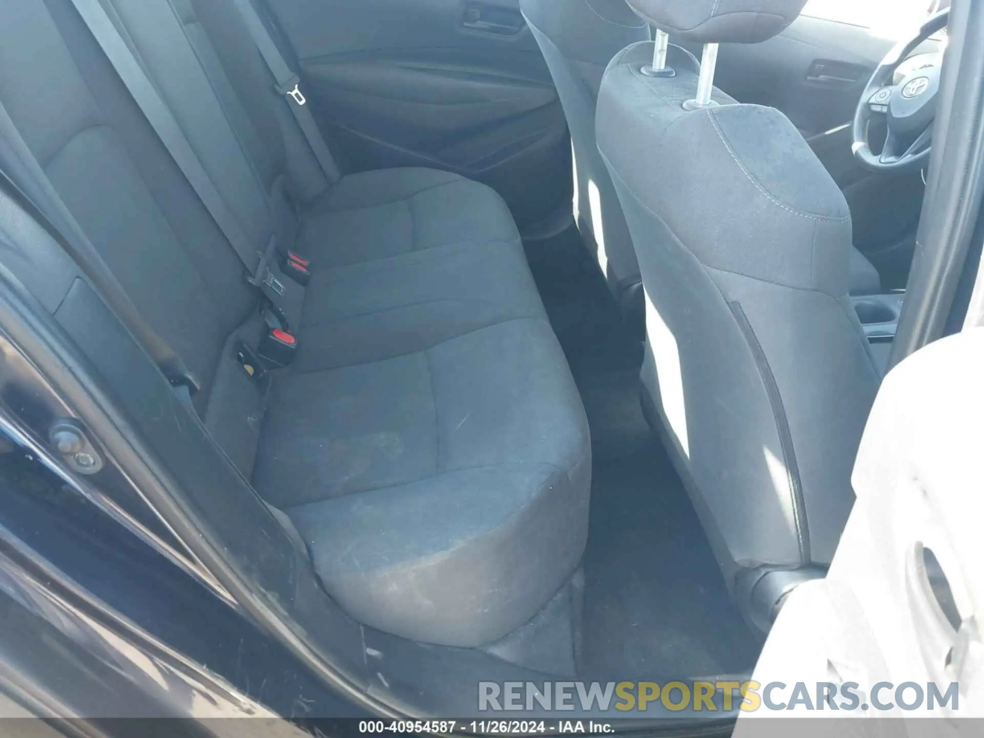 5 fotografías del automóvil dañado 5YFEPMAE3NP371783 TOYOTA COROLLA 2022