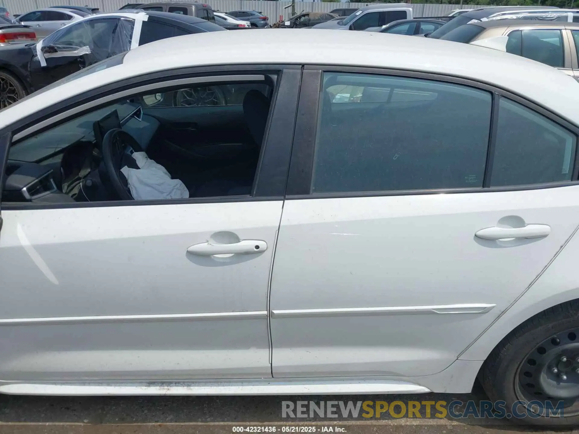 14 fotografías del automóvil dañado 5YFEPMAE4NP273409 TOYOTA COROLLA 2022