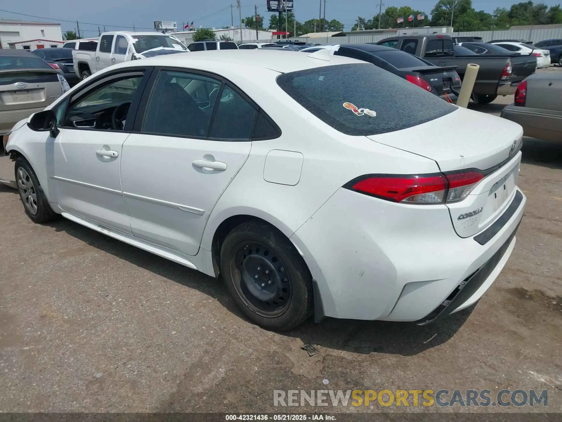 3 fotografías del automóvil dañado 5YFEPMAE4NP273409 TOYOTA COROLLA 2022