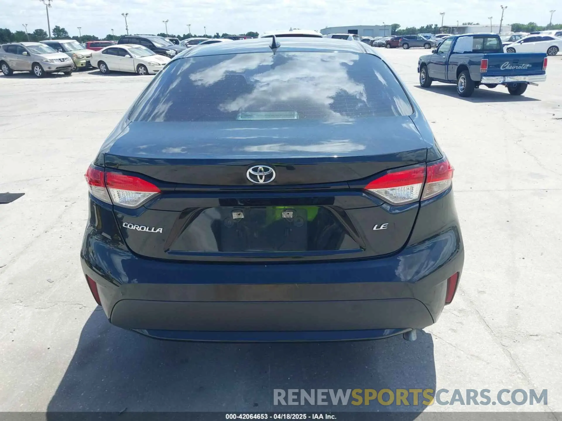 17 fotografías del automóvil dañado 5YFEPMAE4NP283342 TOYOTA COROLLA 2022