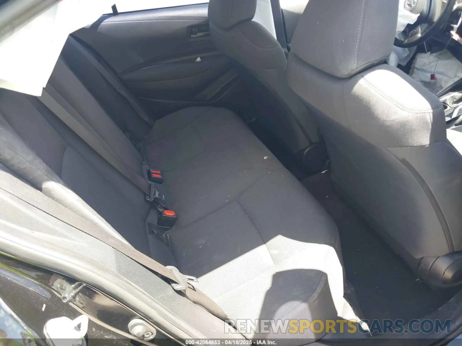 8 fotografías del automóvil dañado 5YFEPMAE4NP283342 TOYOTA COROLLA 2022