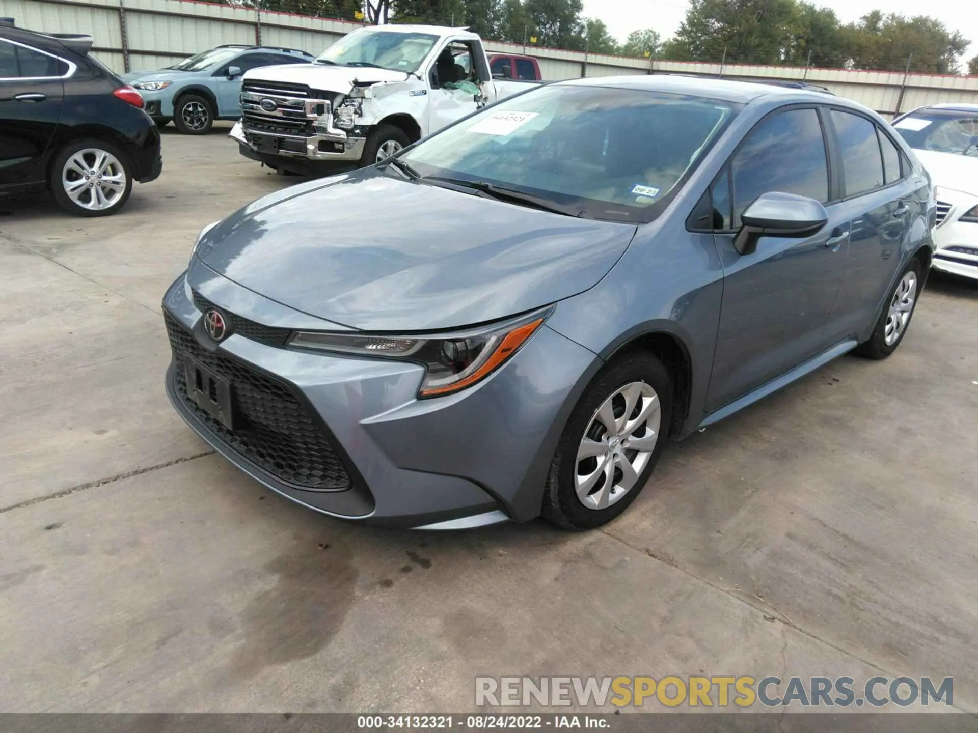 2 fotografías del automóvil dañado 5YFEPMAE4NP284152 TOYOTA COROLLA 2022
