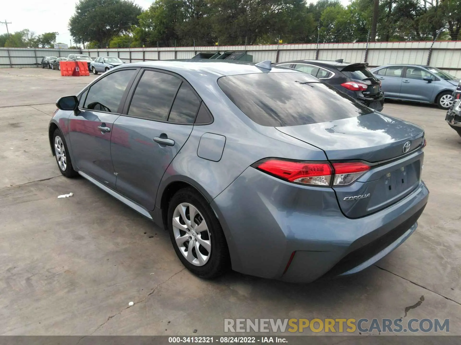 3 fotografías del automóvil dañado 5YFEPMAE4NP284152 TOYOTA COROLLA 2022