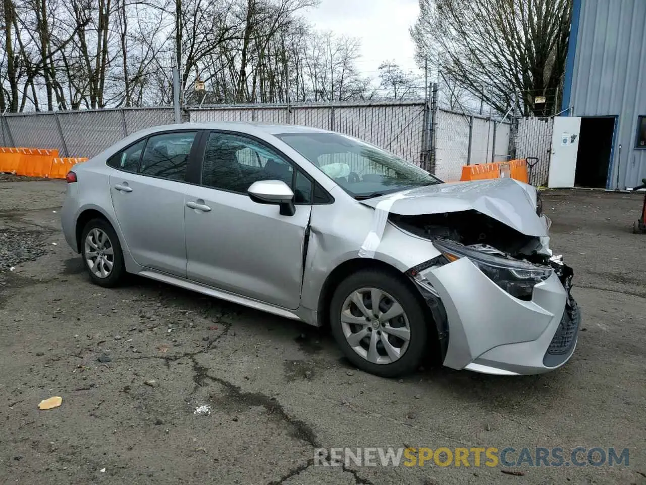 4 fotografías del automóvil dañado 5YFEPMAE4NP309390 TOYOTA COROLLA 2022