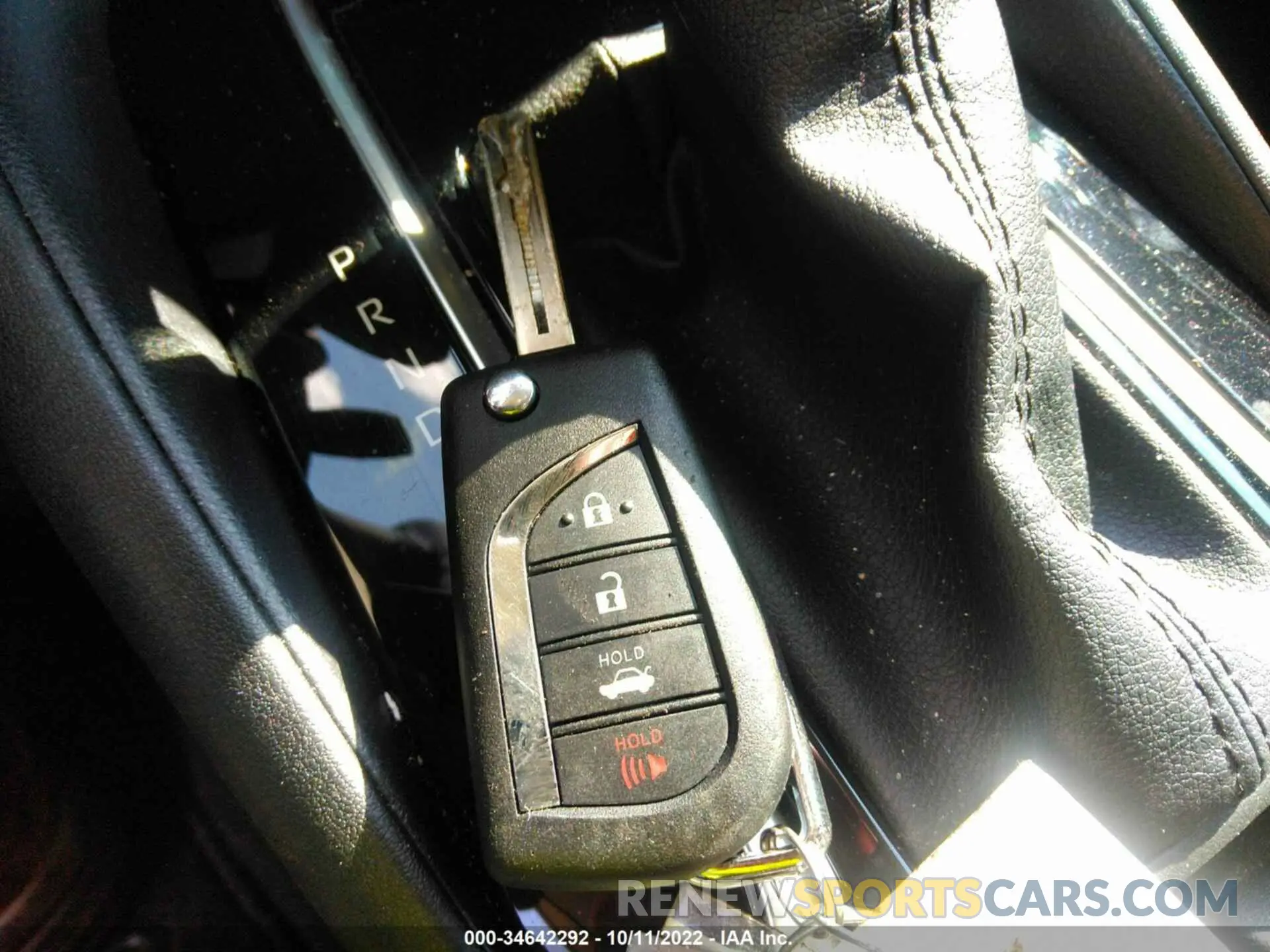 11 fotografías del automóvil dañado 5YFEPMAE4NP322303 TOYOTA COROLLA 2022