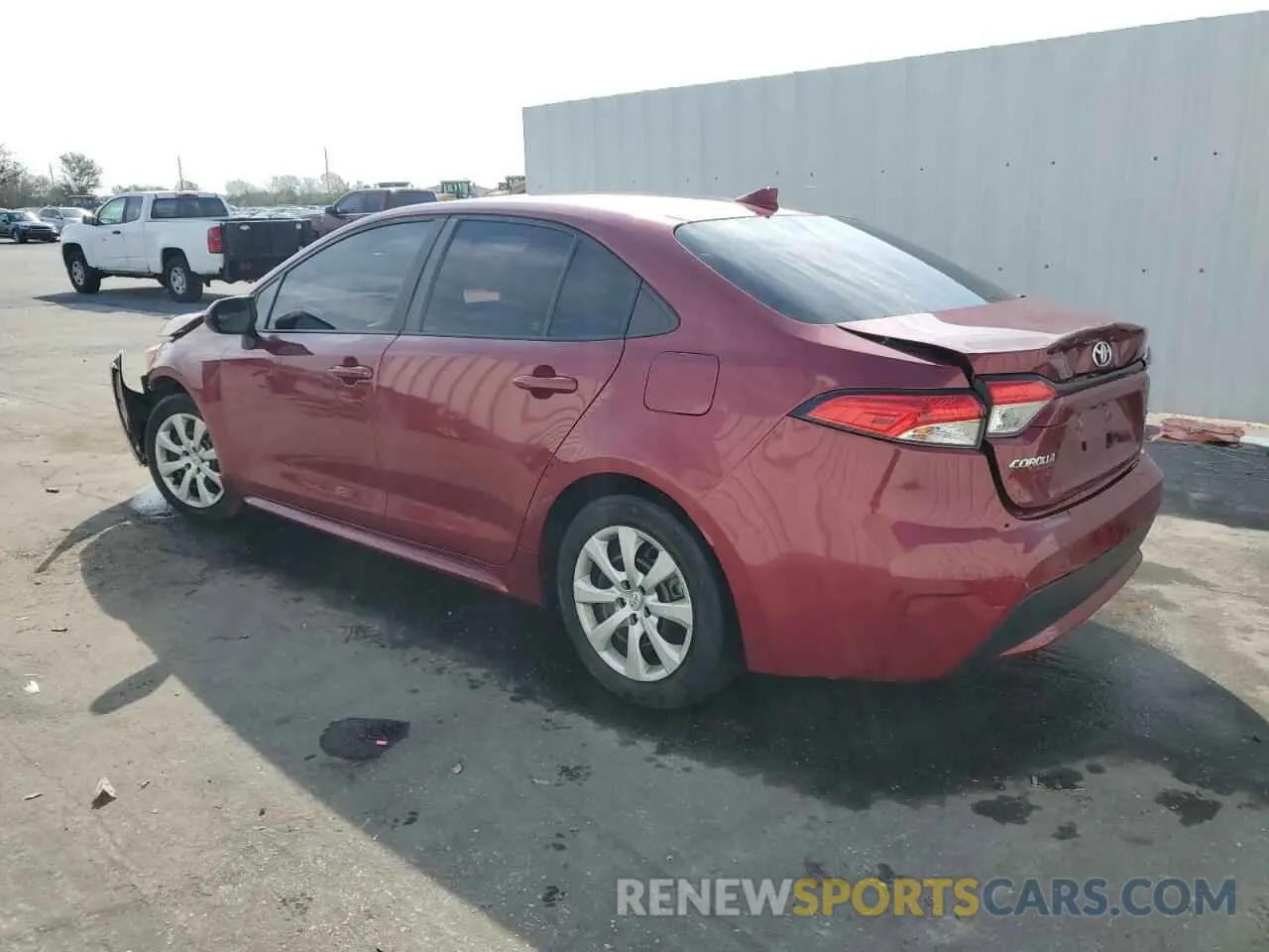 2 fotografías del automóvil dañado 5YFEPMAE4NP322771 TOYOTA COROLLA 2022