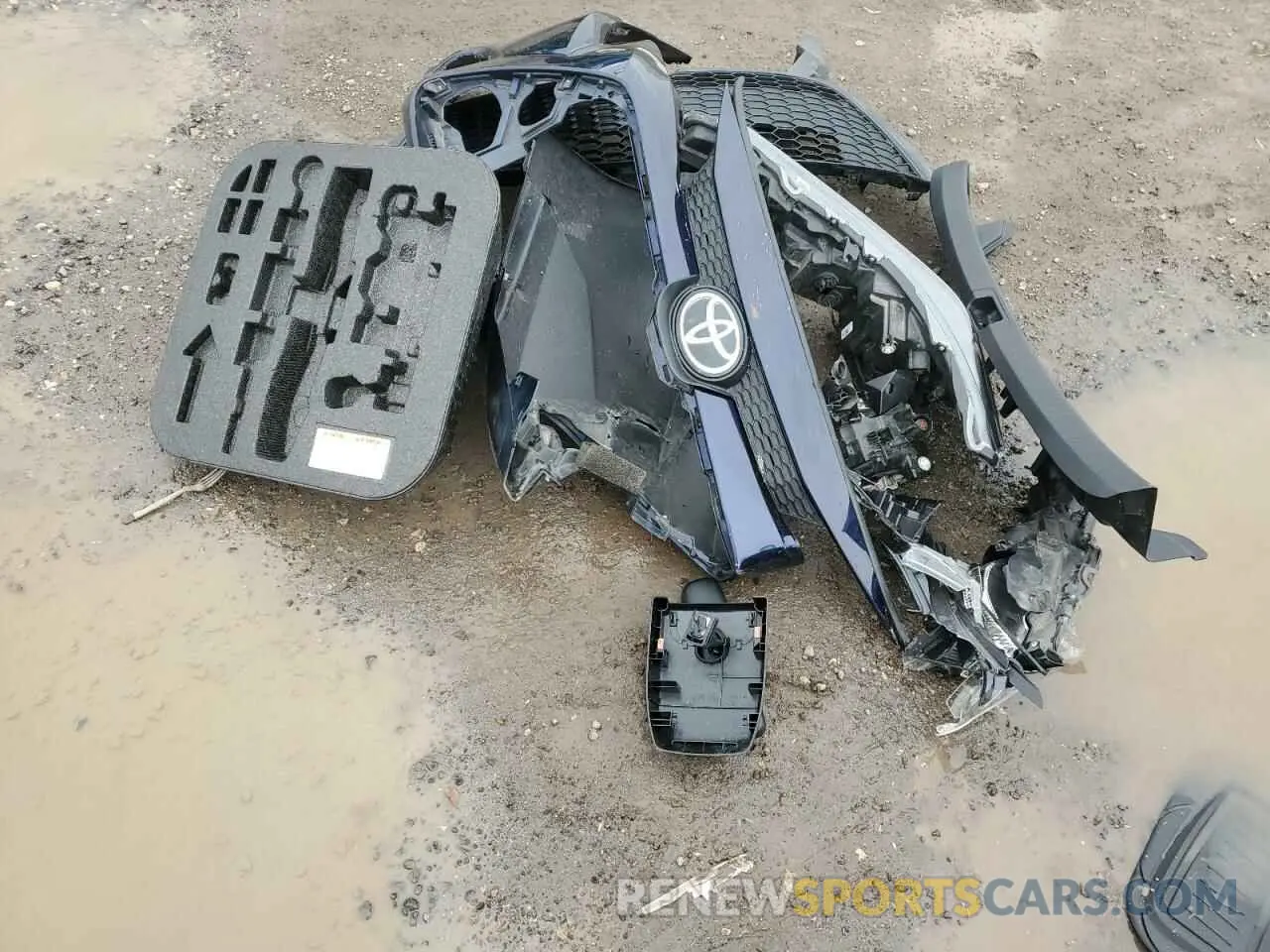 12 fotografías del automóvil dañado 5YFEPMAE4NP357018 TOYOTA COROLLA 2022